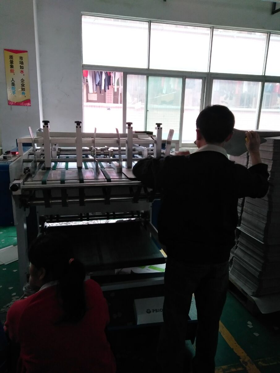 Automatic slotting machine